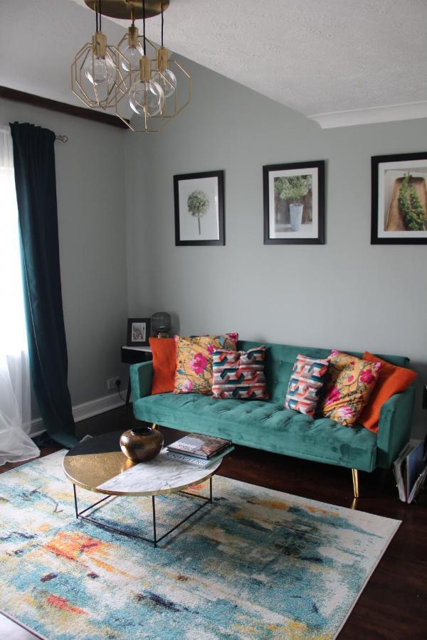 Send Beautiful Apartment In Guildford With Parking מראה חיצוני תמונה